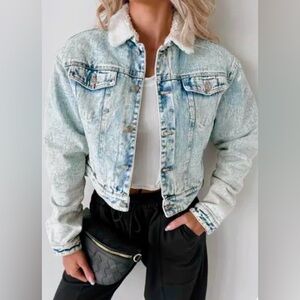Forever 21 | Light Wash Sherpa Jean Jacket